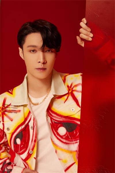 张艺兴时尚.jpg