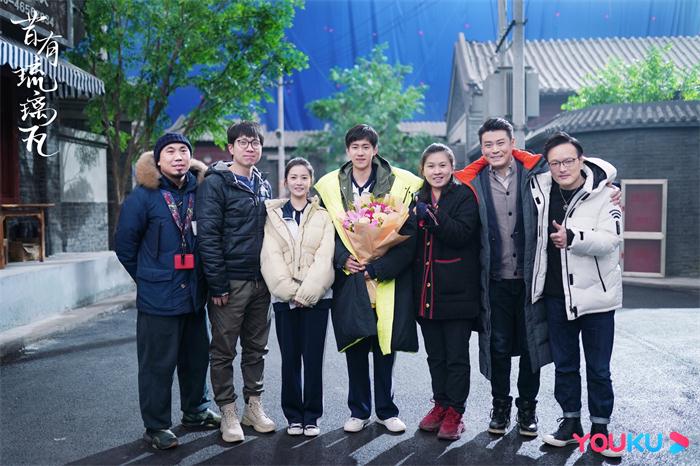 晏紫东杀青照2.JPG