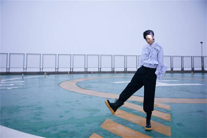 摩登兄弟刘宇宁宣传照.jpeg