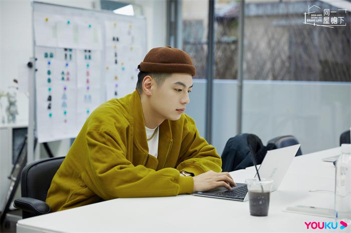 王天奇单人.jpg