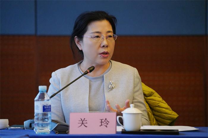 关玲.jpg
