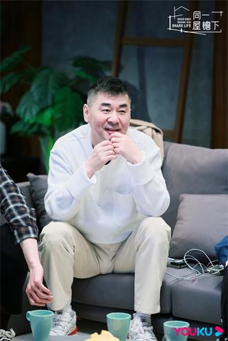 陈建斌单人.jpg