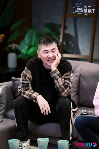 陈建斌单人.jpg