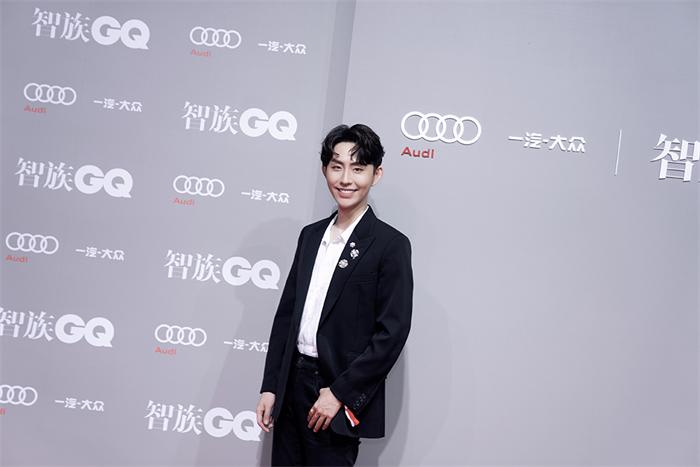 瑜大公子GQ红毯图（2).jpg