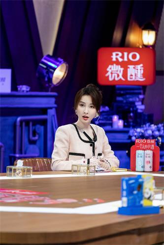 吴昕《心动的信号5》自信大方.jpg