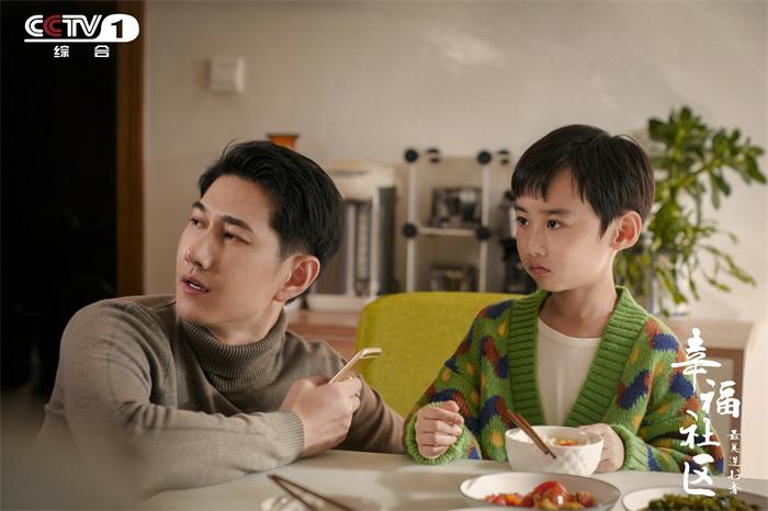 何明翰主演新剧《大农商》热拍 4.jpg