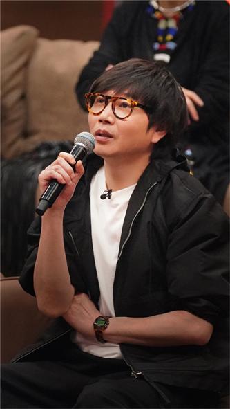 张亚东.jpg